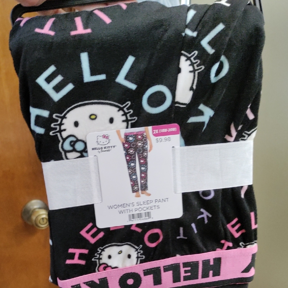 🌸Hello Kitty Black Sleep Pants NWT - Picture 4 of 6